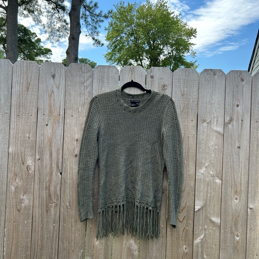 Green Knit Fringe Sweater Size Medium Fall Winter Tassel Cozy Rayon Wool Spanner